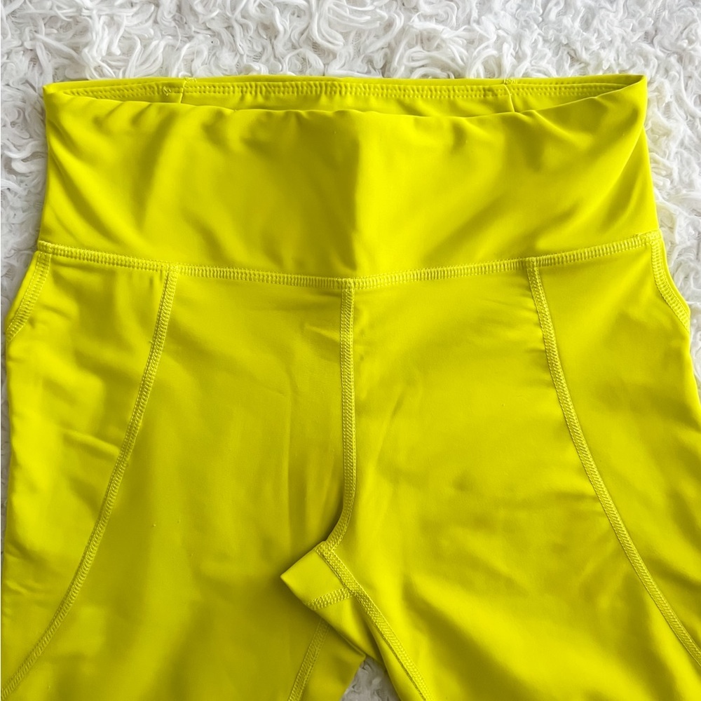 ❌SOLD❌ Old Navy Girls High Waisted PowerSoft Side Pocket Leggings, Size XL - Picture 2 of 8